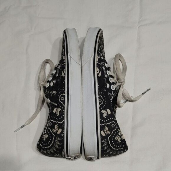 Vans x Star Wars Stormtrooper Bandana Print Low Top Sneakers M 6, W 7.5 - Picture 5 of 9